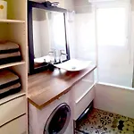 Le Cocoon Lô - Privé équipé - Haras - Parking Gratuit - Entrée Autonome - Wifi - Netflix - Baignoire - Lave-linge - Lit Queen Size 160cm&canapé-lit 140cm - Jusqu'à 4 Personnes Apartamento *