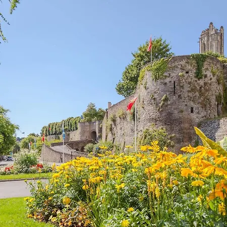 Le Cocoon Lo - Prive Equipe - Haras - Parking Gratuit - Entree Autonome - Wifi - Netflix - Baignoire - Lave-linge - Lit Queen Size 160cm & Canape-lit 140cm - Jusqu'a 4 Personnes Apartament *