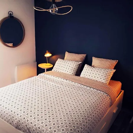 Le Cocoon Lo - Prive Equipe - Haras - Parking Gratuit - Entree Autonome - Wifi - Netflix - Baignoire - Lave-linge - Lit Queen Size 160cm & Canape-lit 140cm - Jusqu'a 4 Personnes *