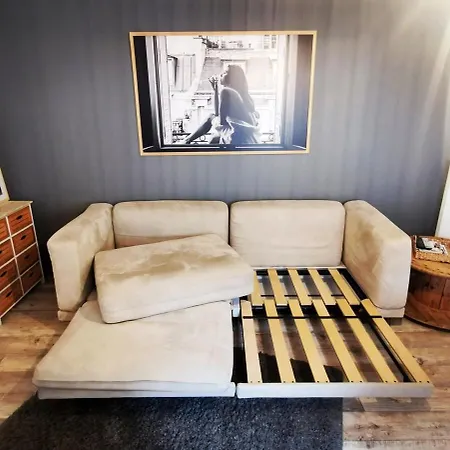 Le Cocoon Lo - Prive Equipe - Haras - Parking Gratuit - Entree Autonome - Wifi - Netflix - Baignoire - Lave-linge - Lit Queen Size 160cm & Canape-lit 140cm - Jusqu'a 4 Personnes * Saint-Lo