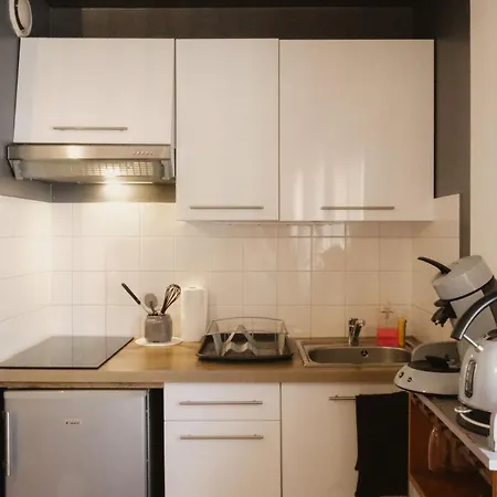 Le Cocoon Lo - Prive Equipe - Haras - Parking Gratuit - Entree Autonome - Wifi - Netflix - Baignoire - Lave-linge - Lit Queen Size 160cm & Canape-lit 140cm - Jusqu'a 4 Personnes Appartement Saint-Lo