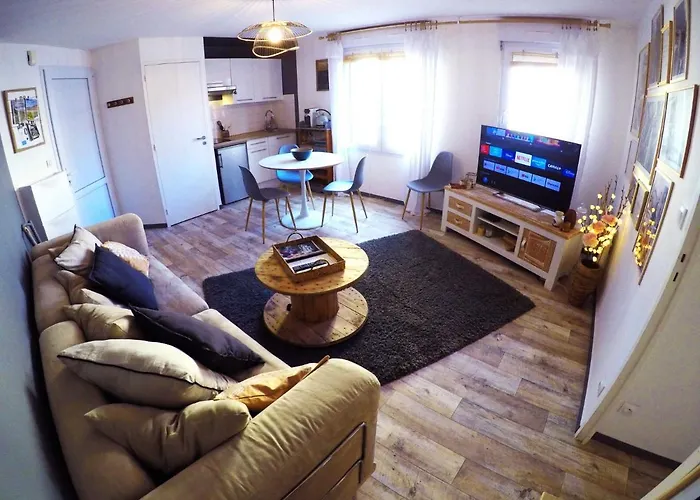 Le Cocoon St Lo: Private Cozy With Netflix & Free Parking