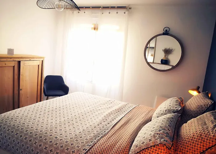 Apartment Le Cocoon St Lo: Private Cozy With Netflix & Free Parking