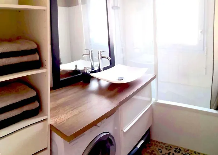 Le Cocoon St Lo: Private Cozy With Netflix & Free Parking Apartment *